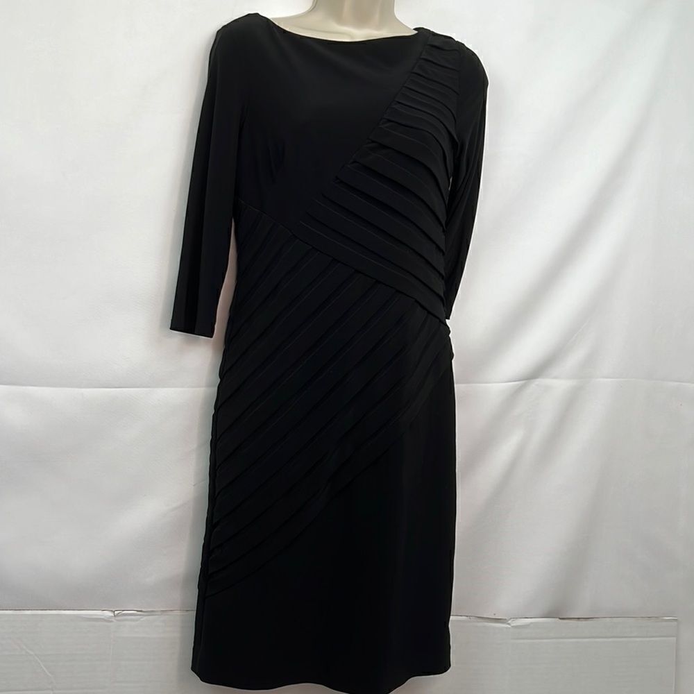Adrianna Papell Black long sleeve dress size 2 EUC
